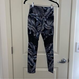 PINK tropical print ultimate leggings